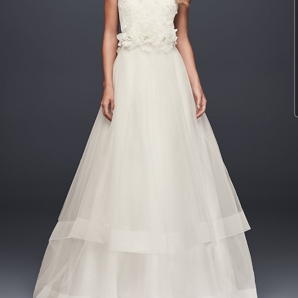 3D Floral Bodice Tulle Ball Gown Wedding Dress - Picture 2 of 4